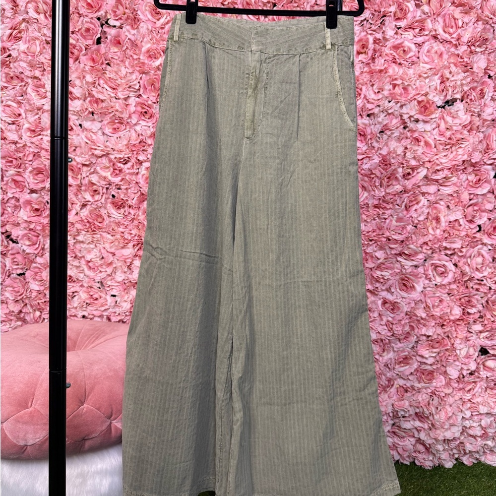 Free People wide leg pants - size 8